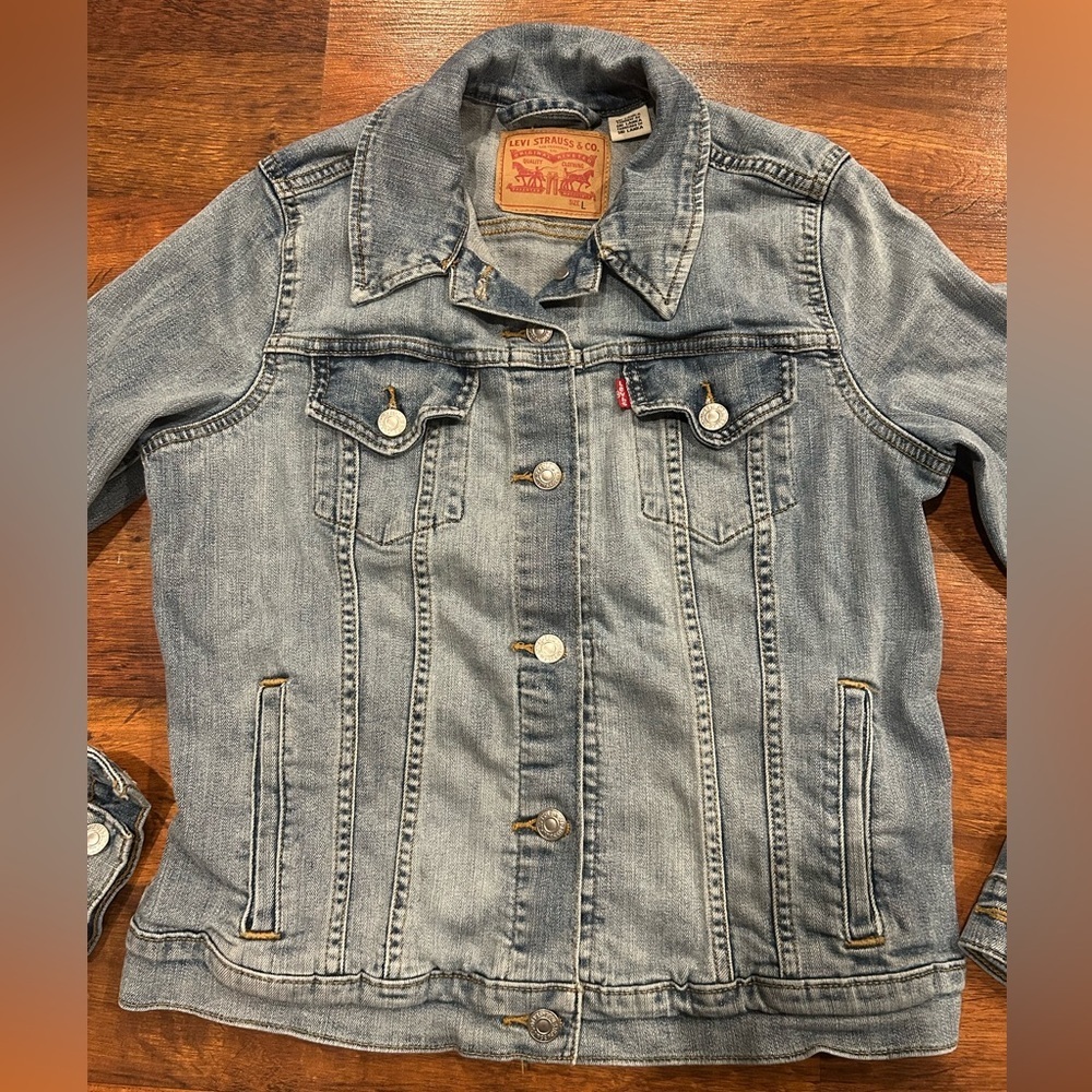 Levi’s Jean Jacket Button Front Kids Size Large 99% Cotton Girls Boys